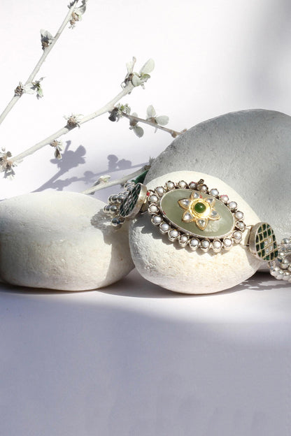 Handcrafted Kundan Pendant Choker 
