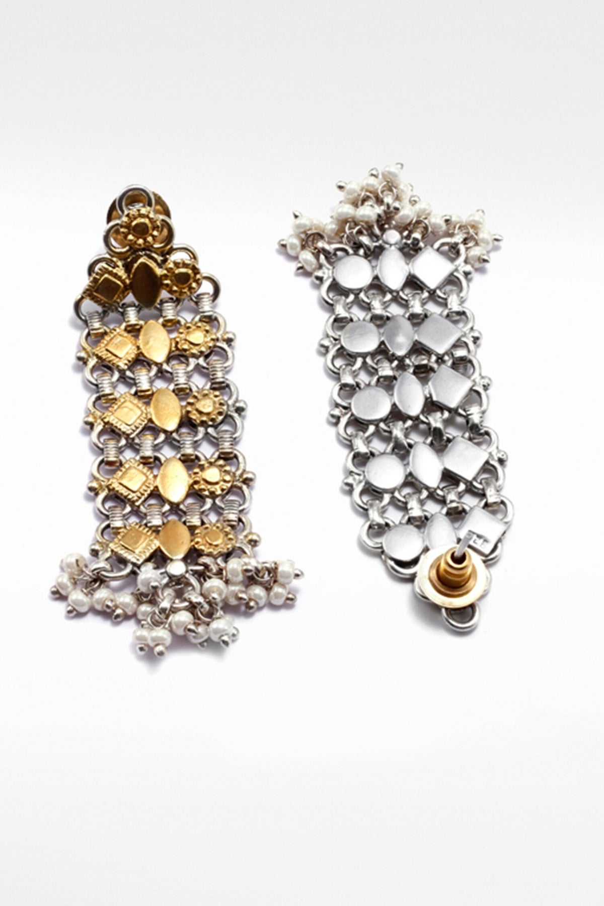 Huma Dangler Earrings 