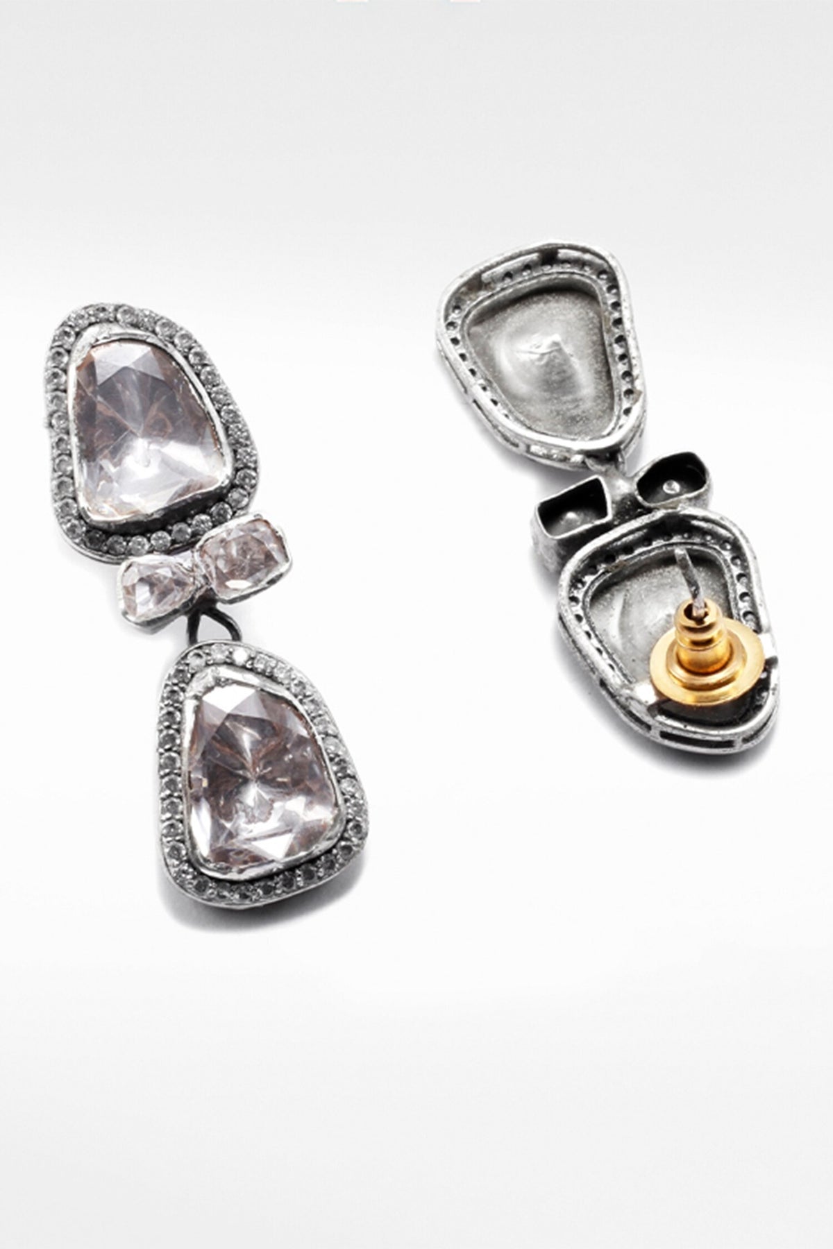 Mahroz Dangler Earrings 