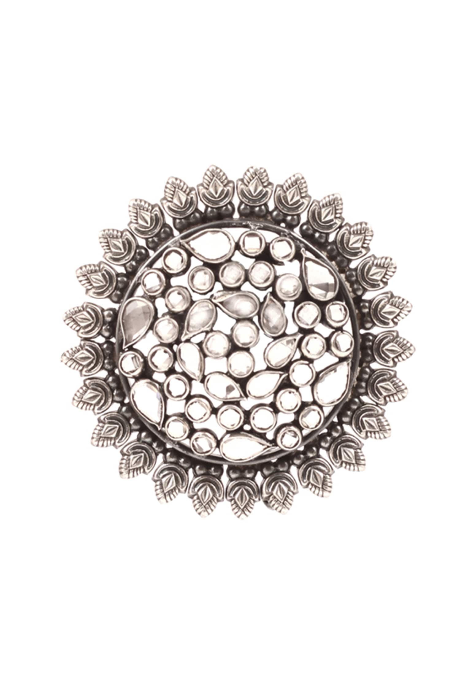 Carved Stud Earrings 