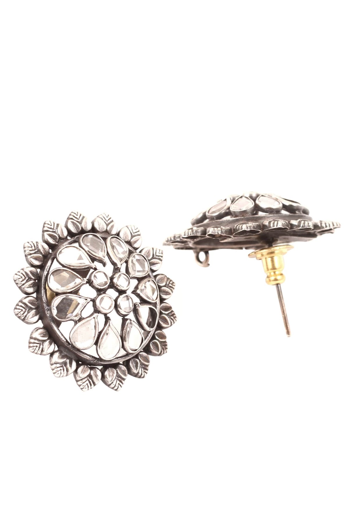Carved Stud Earrings 