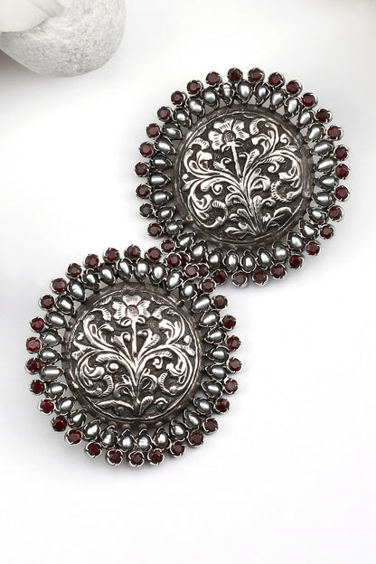 Floral Carved Stud Earrings 