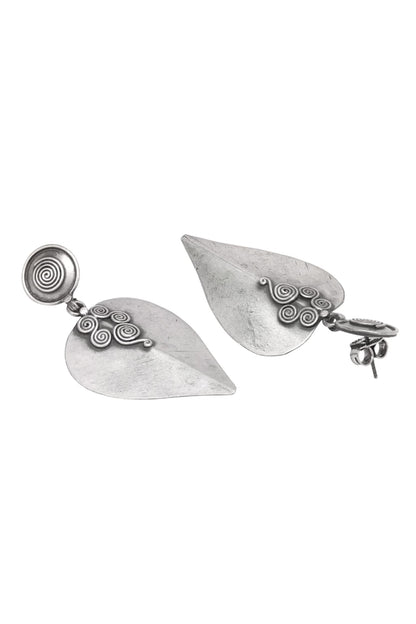 Leaf Motif Drop Earrings 