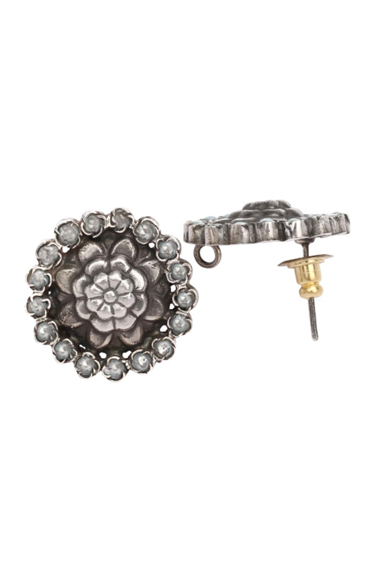 Carved Stud Earrings 