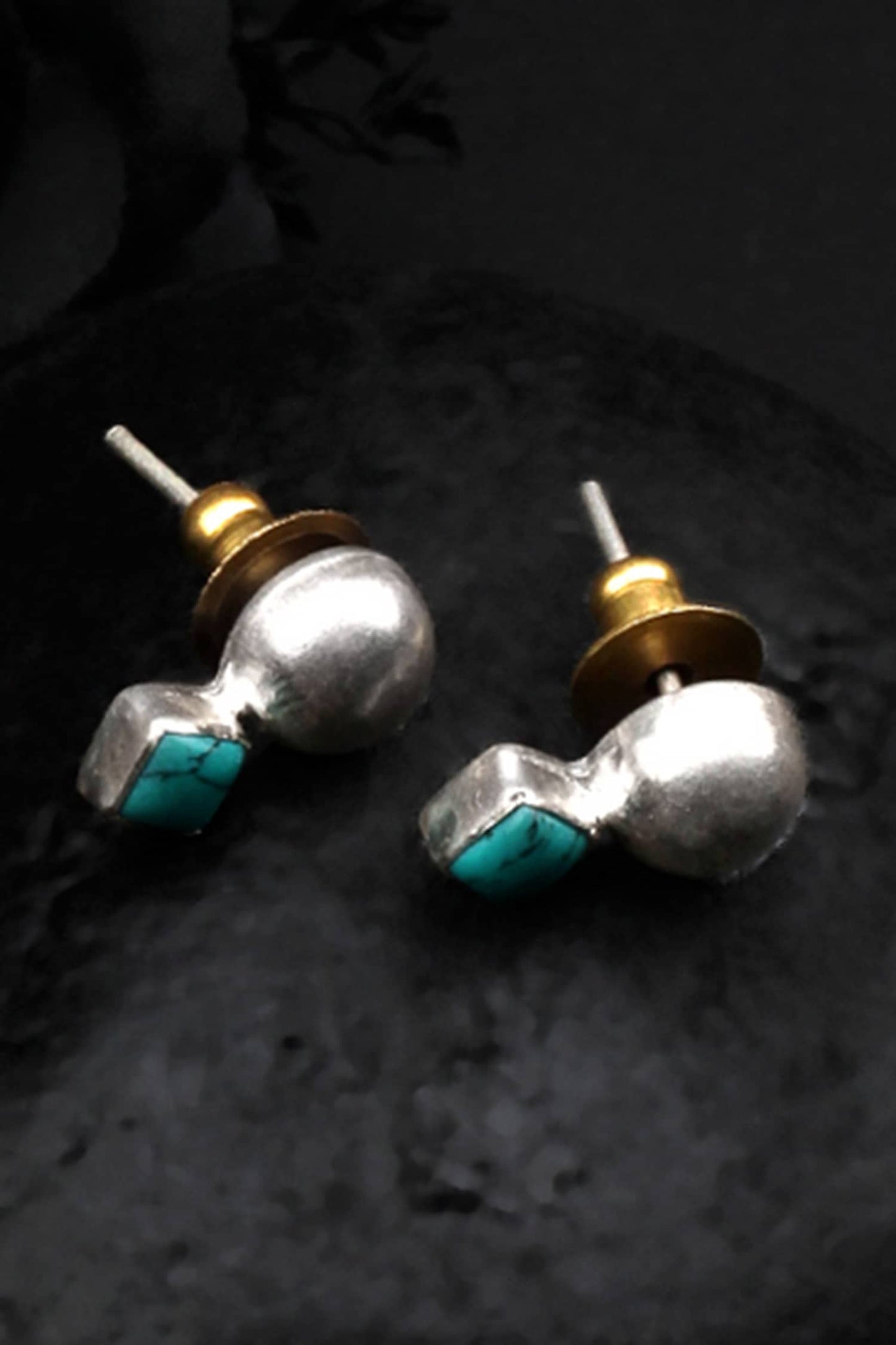 Handcrafted Stud Earring 