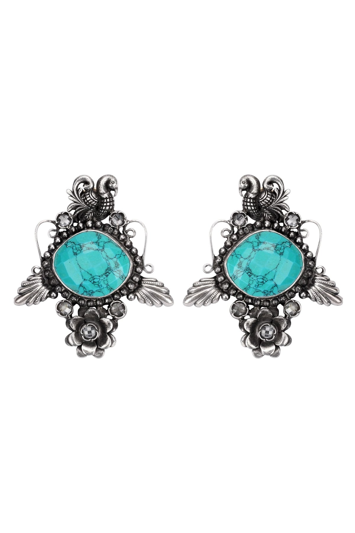Naurah Carved Earrings 