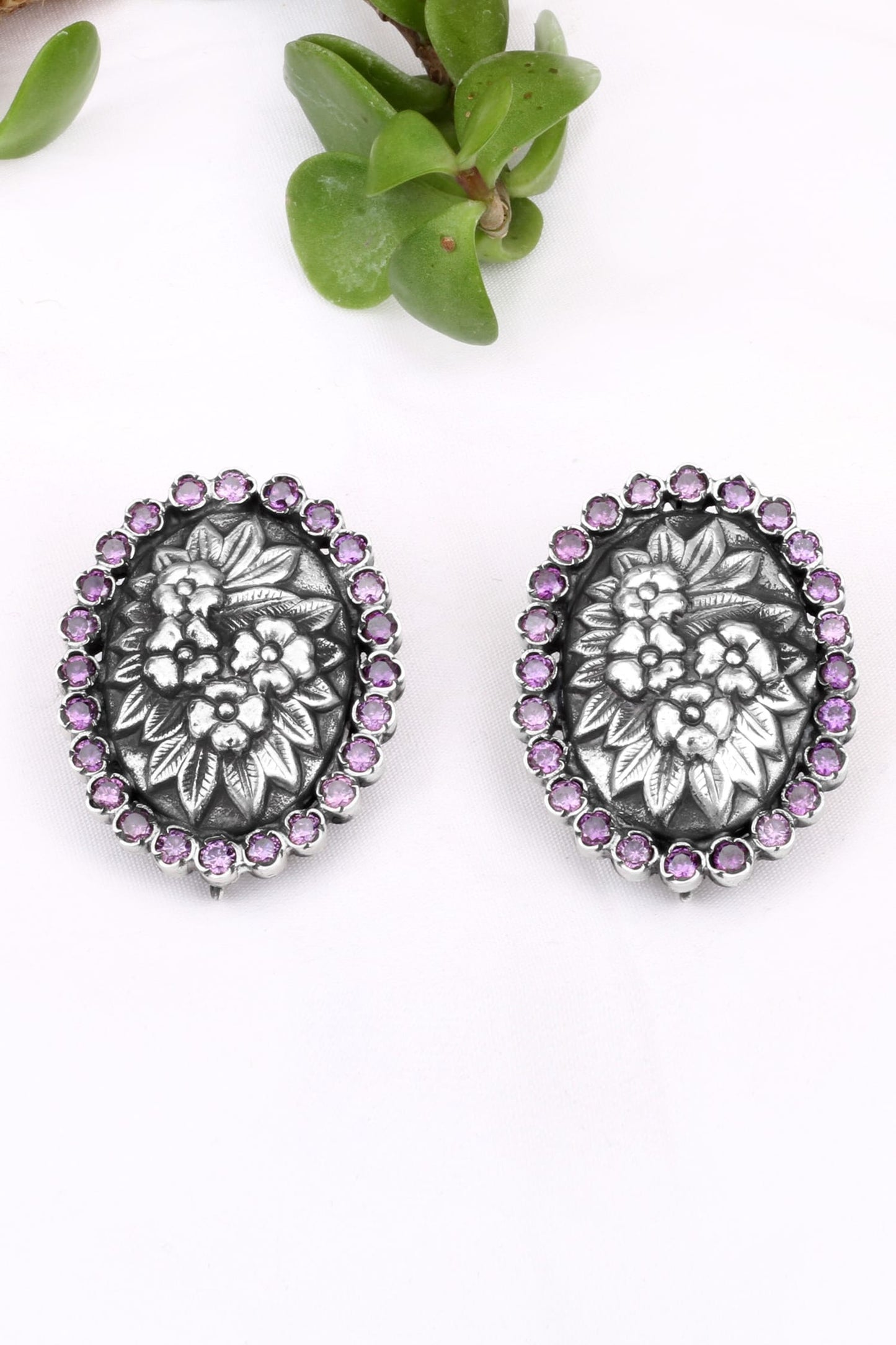 Aella Floral Earrings 
