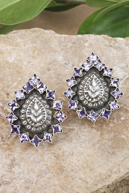 Leaf Carved Studs 