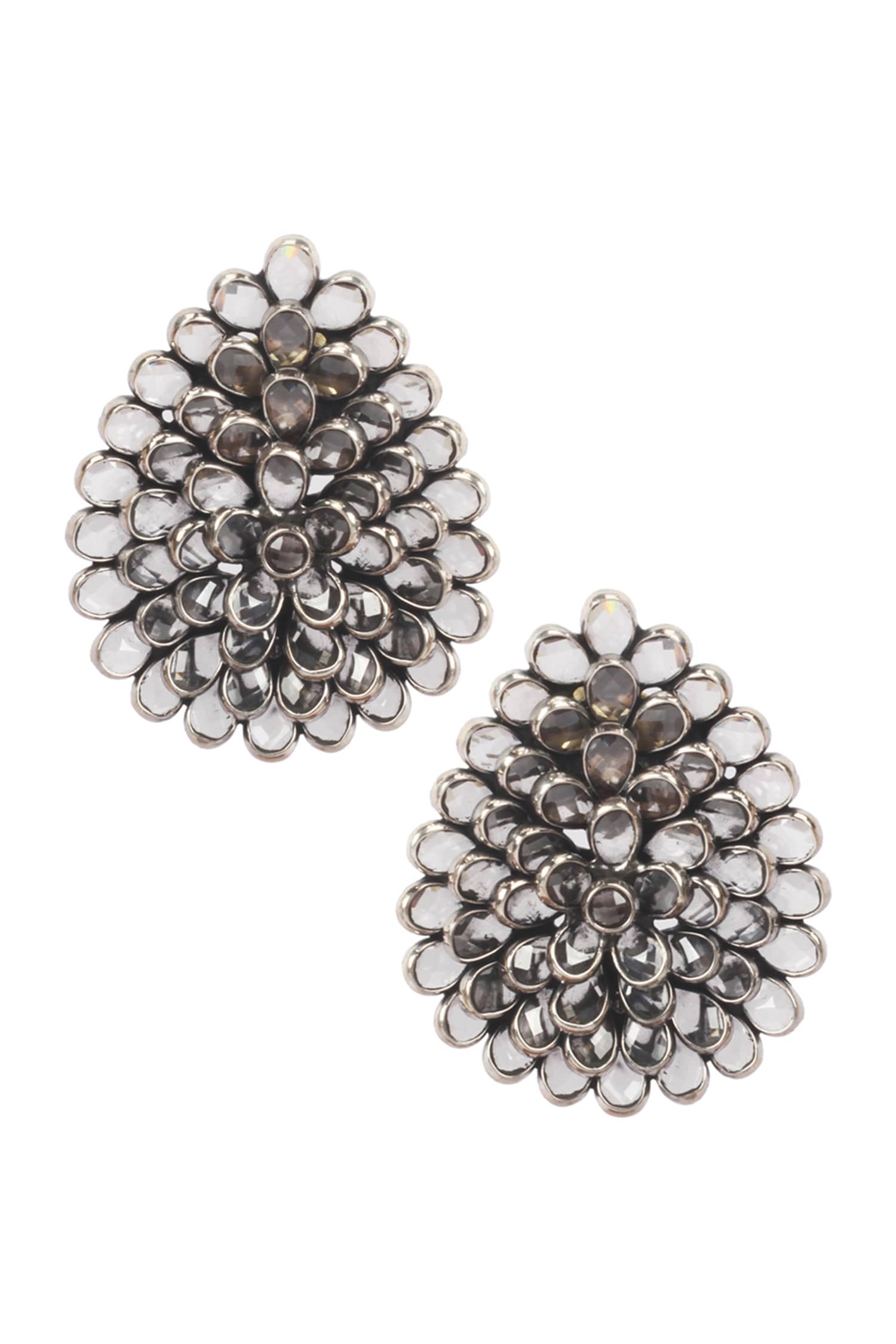 Leaf Carved Studs 