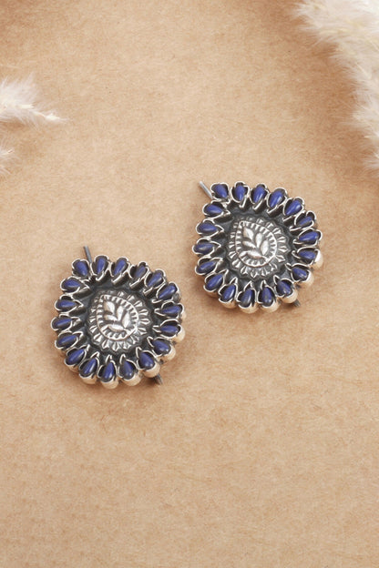 Leaf Carved Studs 