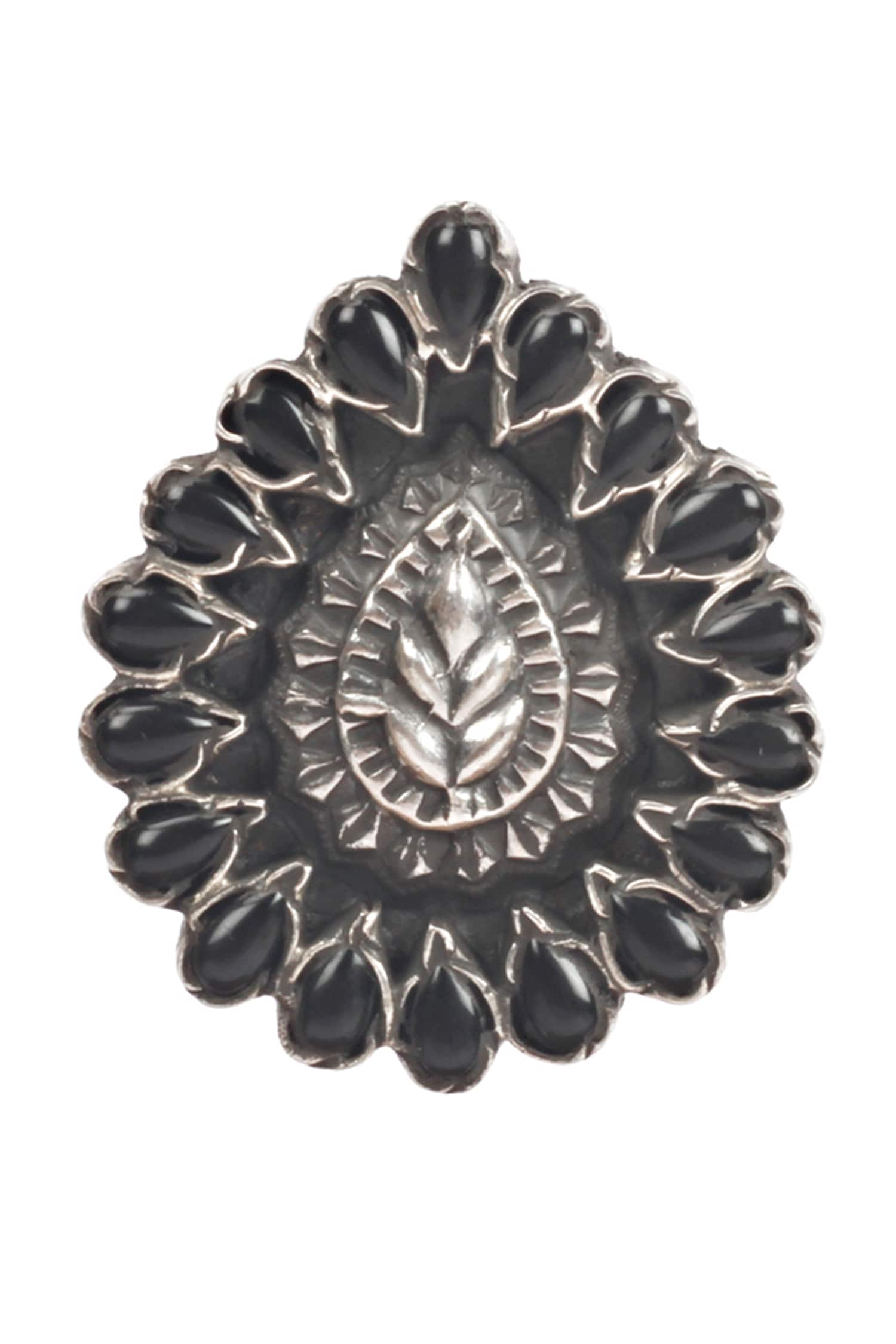 Leaf Carved Studs 