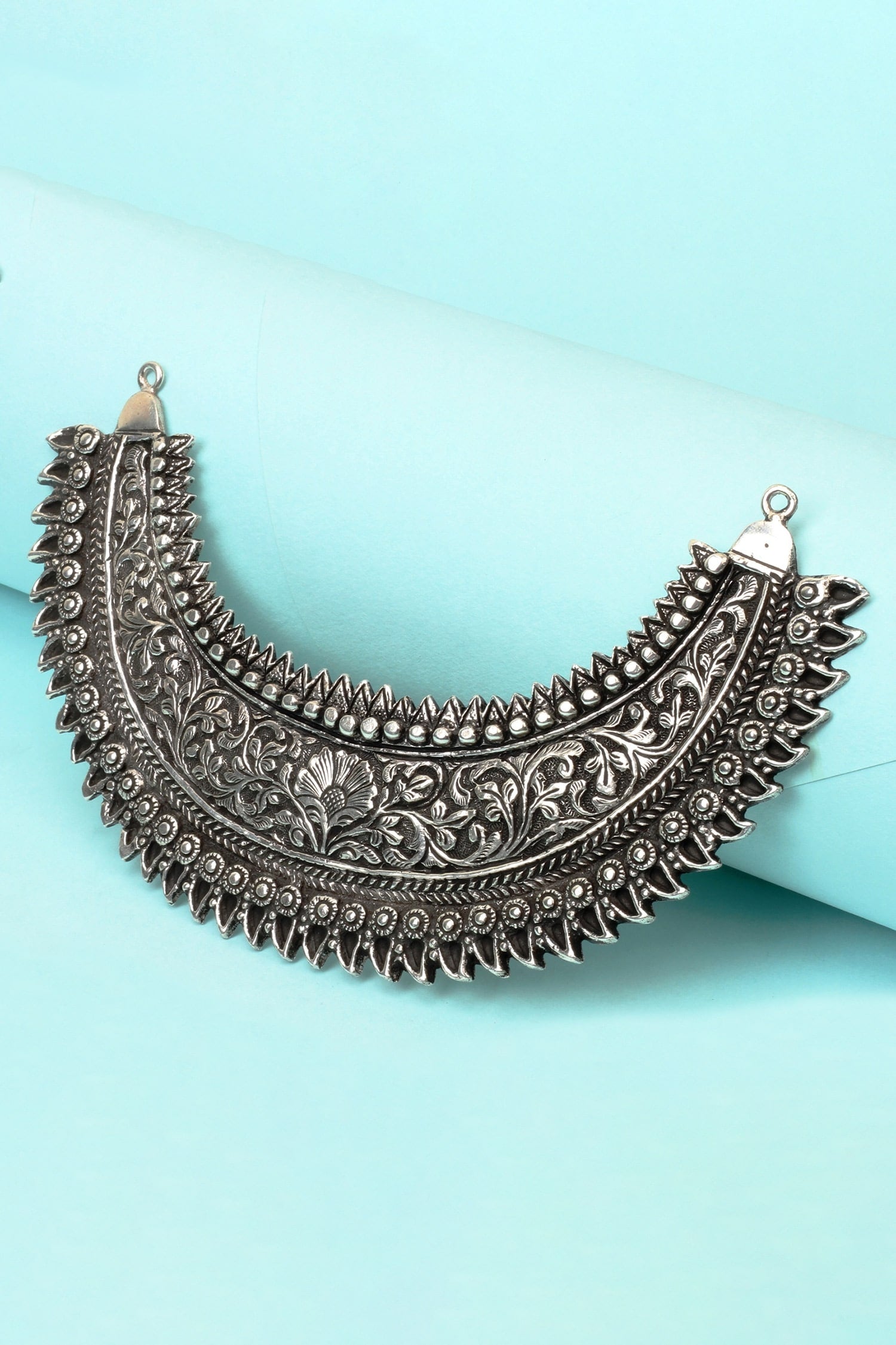 Handcrafted Choker 