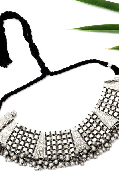 Ghungroo Embellished Choker 
