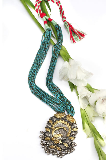 Handcrafted Pendant Necklace Set 