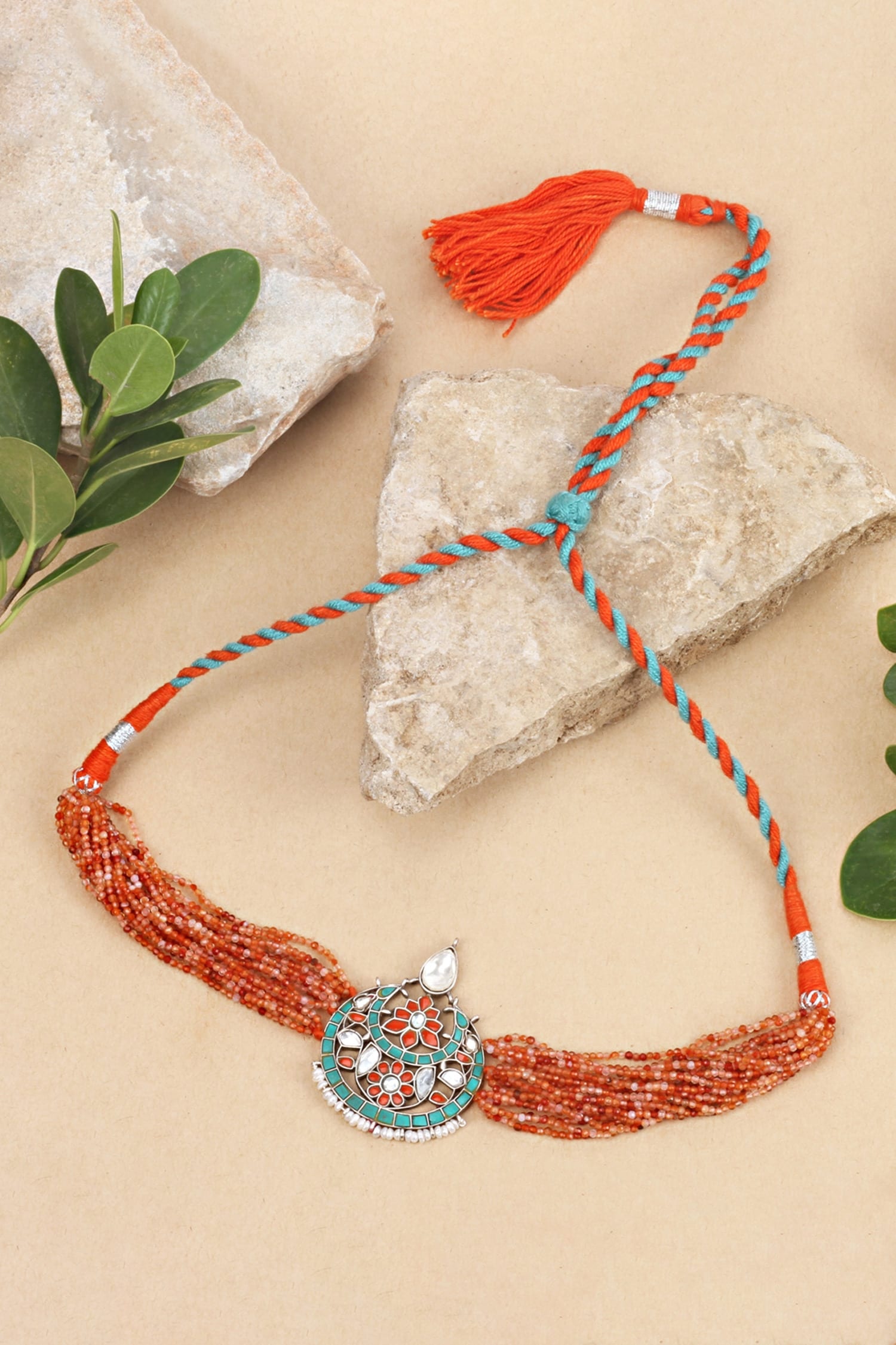 Crescent Moon Motif Pendant Necklace 