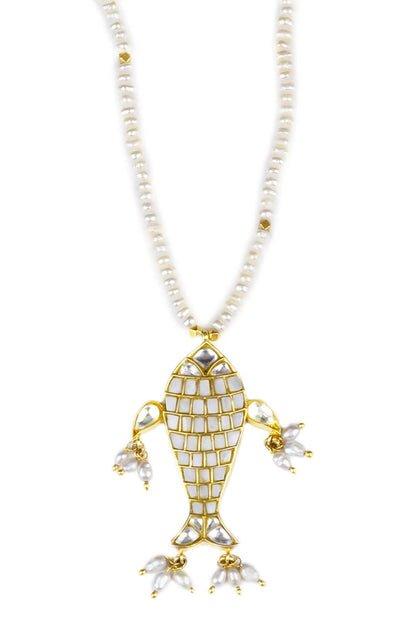 Tanaz Pendant Necklace 