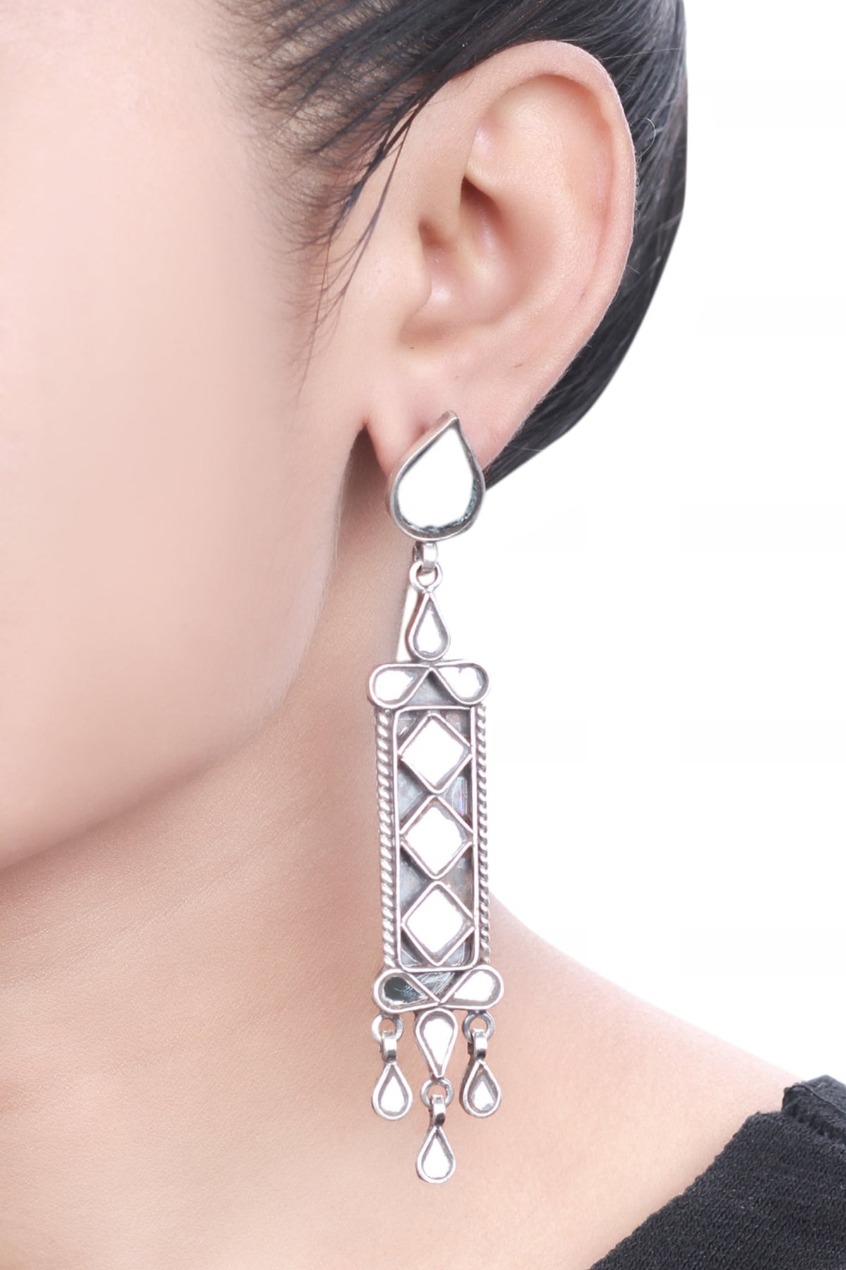Geometric Danglers 