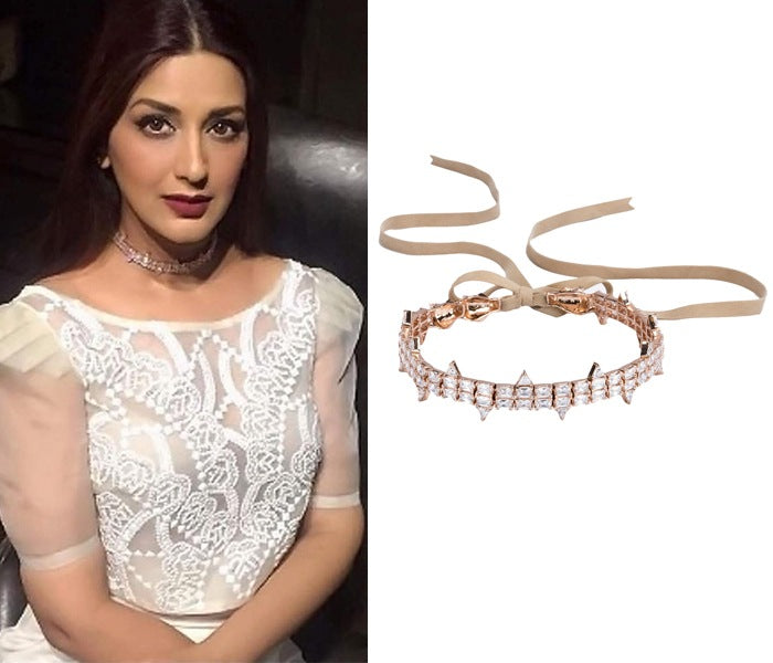 Lily White Choker
