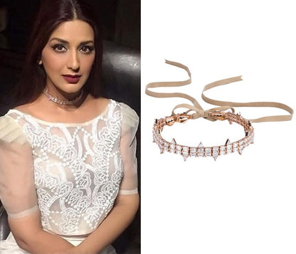 Lily White Choker