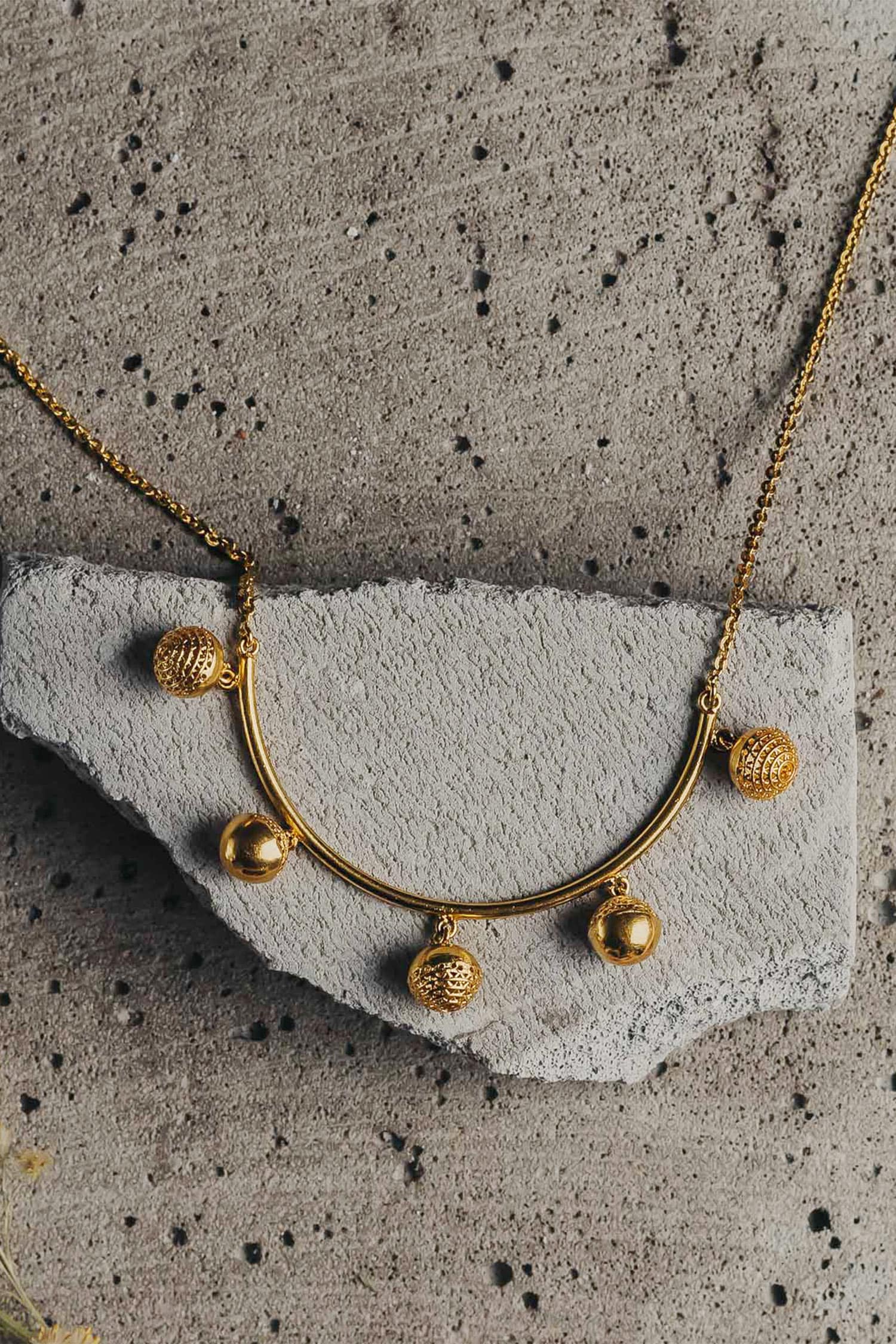  Westminster Pendant Necklace 