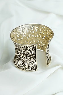 Oxidised Silver Finish Floral & Filigree Motifs Openable Chittai Cuff In Sterling Silver
