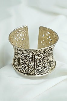 Oxidised Silver Finish Floral & Filigree Motifs Openable Chittai Cuff In Sterling Silver