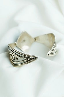 Silver Finish Blue Lapis Lazuli Gemstones Openable Cuff In Sterling Silver