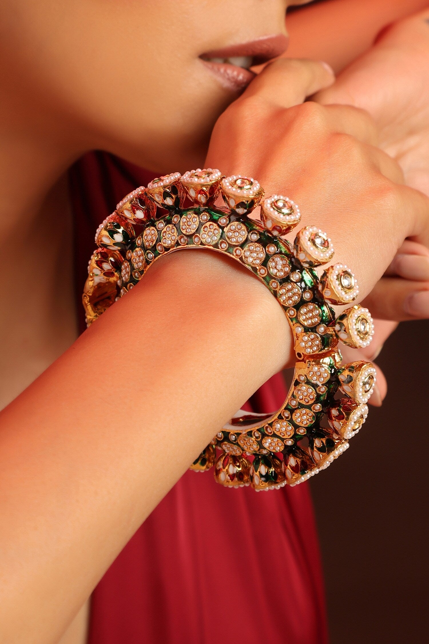 Kundan & Pearl Embellished Pacheli Kada 