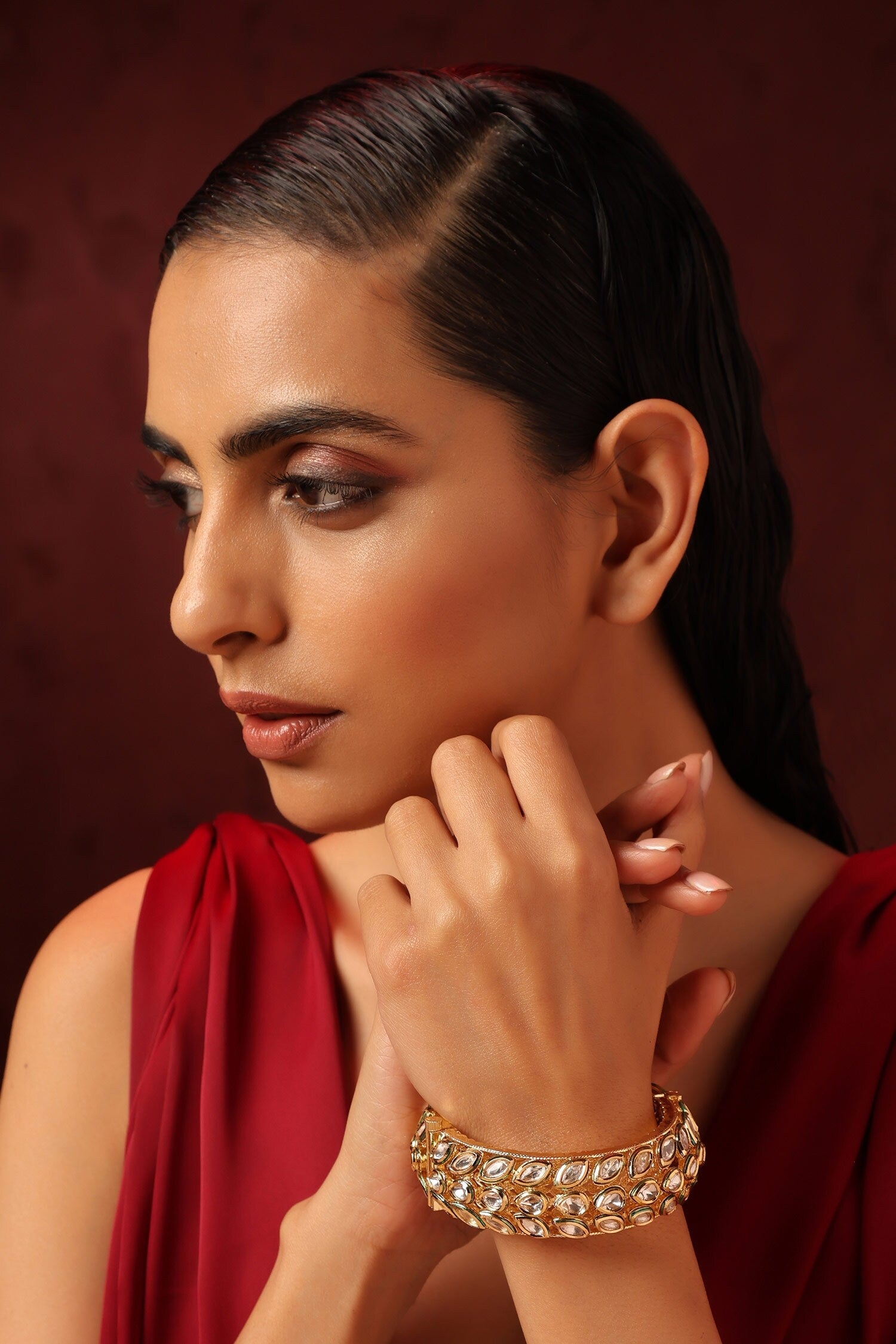 Kundan Embellished Cut Work Pattern Kada 