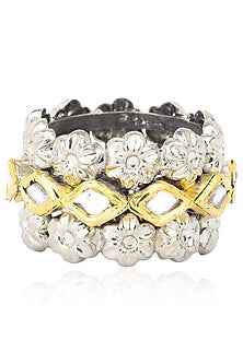 Gold Finish Kundan Stone Flower Motif Ring