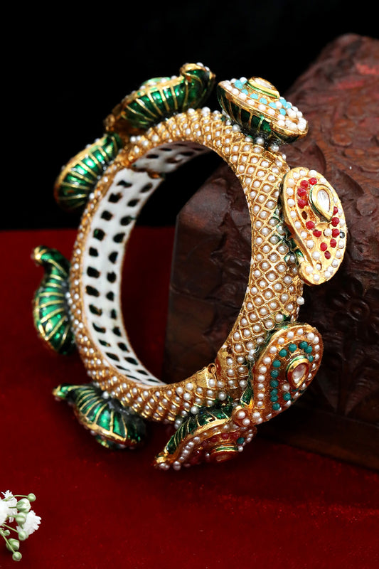 Handcrafted Rajwada Pacheli Bangle 