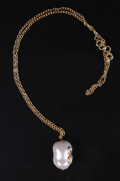 Geometric Pendant Necklace 