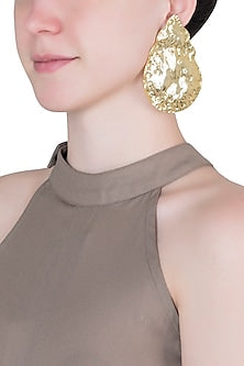 Gold plated textured drop earrings
