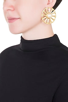 Gold plated wheel earrings