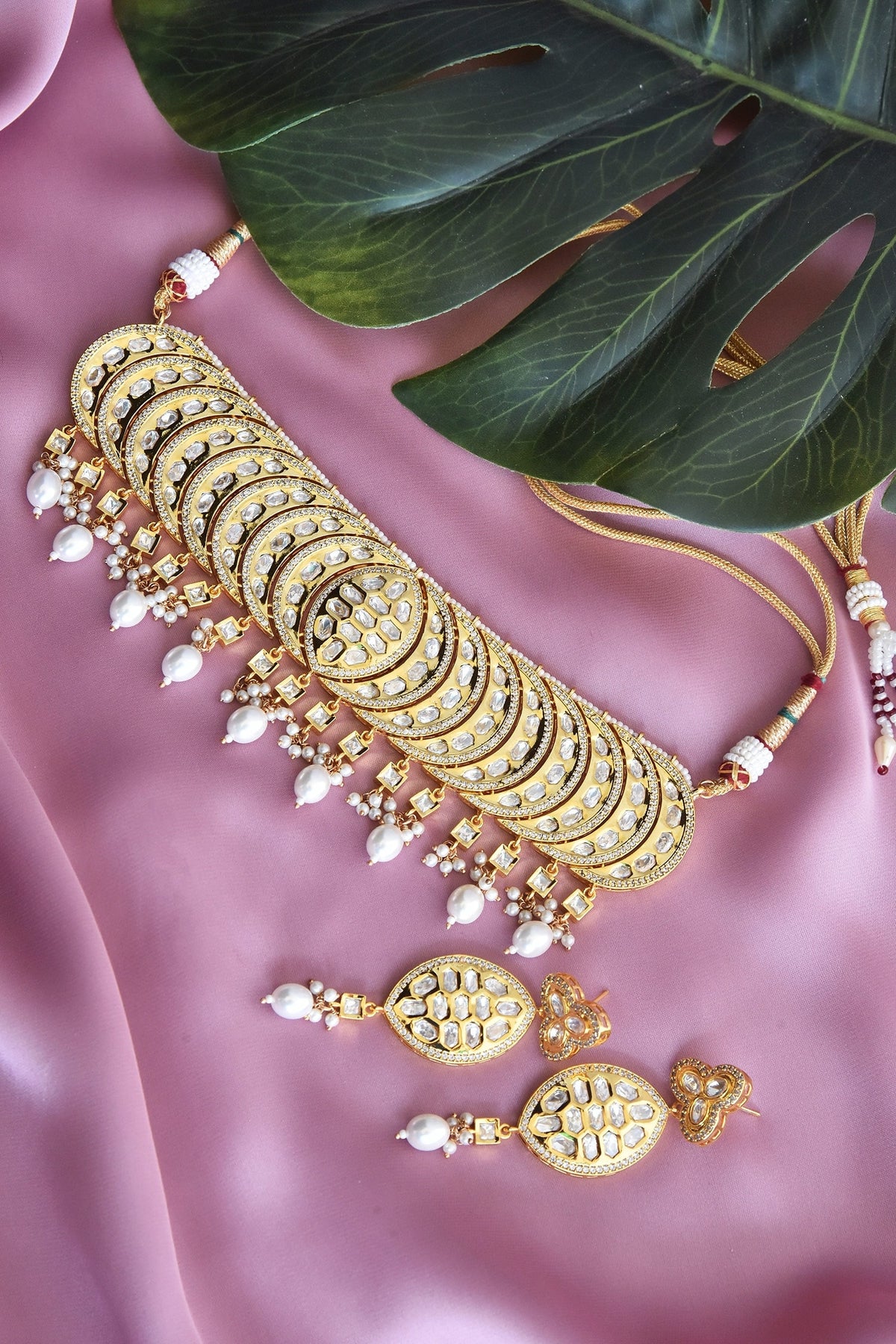 Kundan Embellished Choker Set 