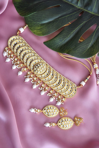 Kundan Embellished Choker Set 
