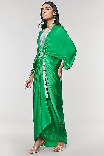 Green Scalloped Detailed Ring Gown