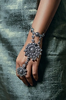 Black Rhodium Finish Hath Phool