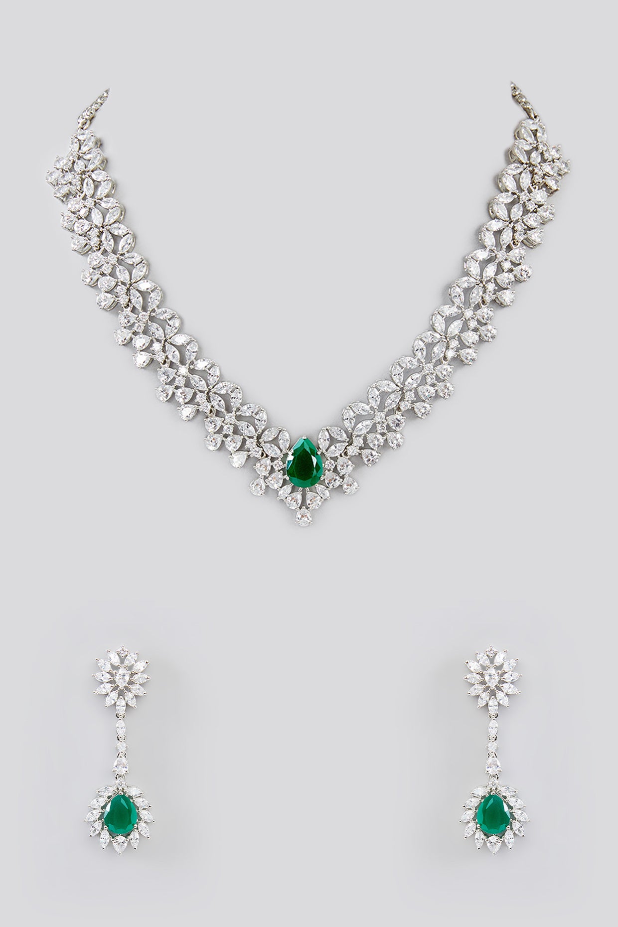 Qureshi Emerald Diamond Necklace sets