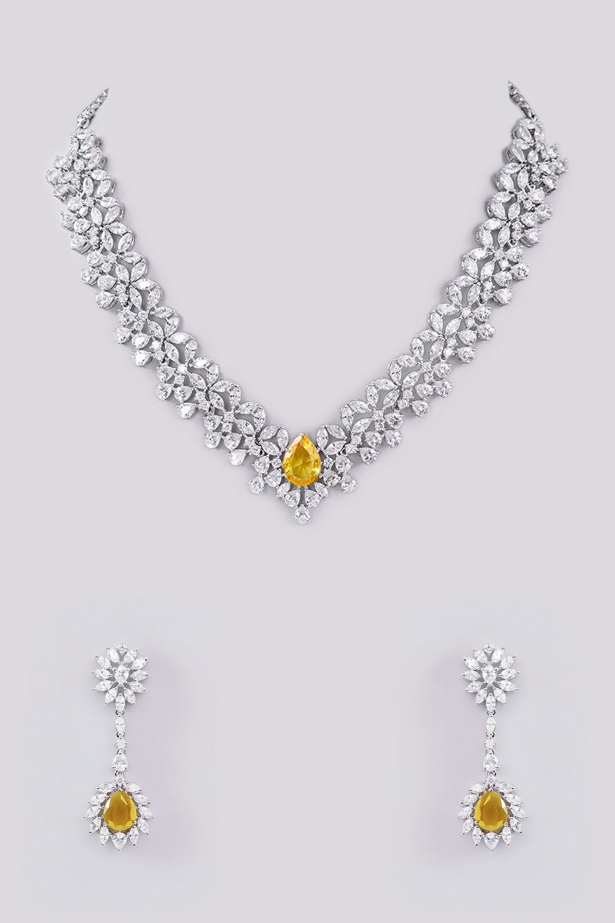 Qureshi Emerald Diamond Necklace set