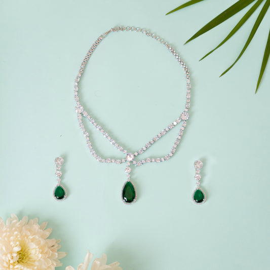 JIYAH EMERALD DIAMOND NECKLACE SET