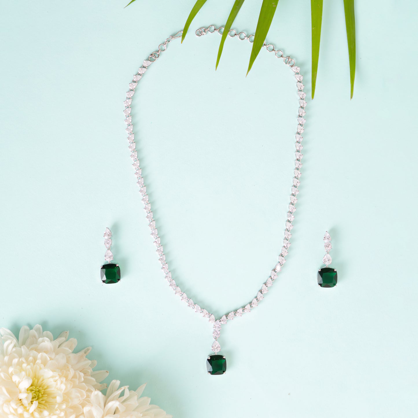 JAMNI EMERALD DIAMOND NECKLACE SET