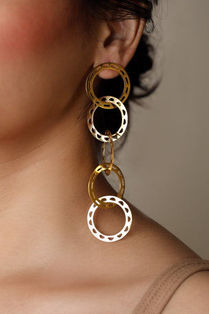 Tiered Link Long Earrings 